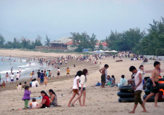 DEMAND Demand for Rooms (what others are saying): Ninh Thuan experienced 72,300 Russian visitors since the beginning of 2013.