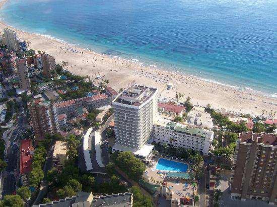 EXTRA PERSONS 3 NIGHTS Half Board PACKAGE HOTEL 3*** PONIENTE BEACH AREA BENIDORM Includes Return Transfers from/to Alicante International Airport 3 nights accomodation.