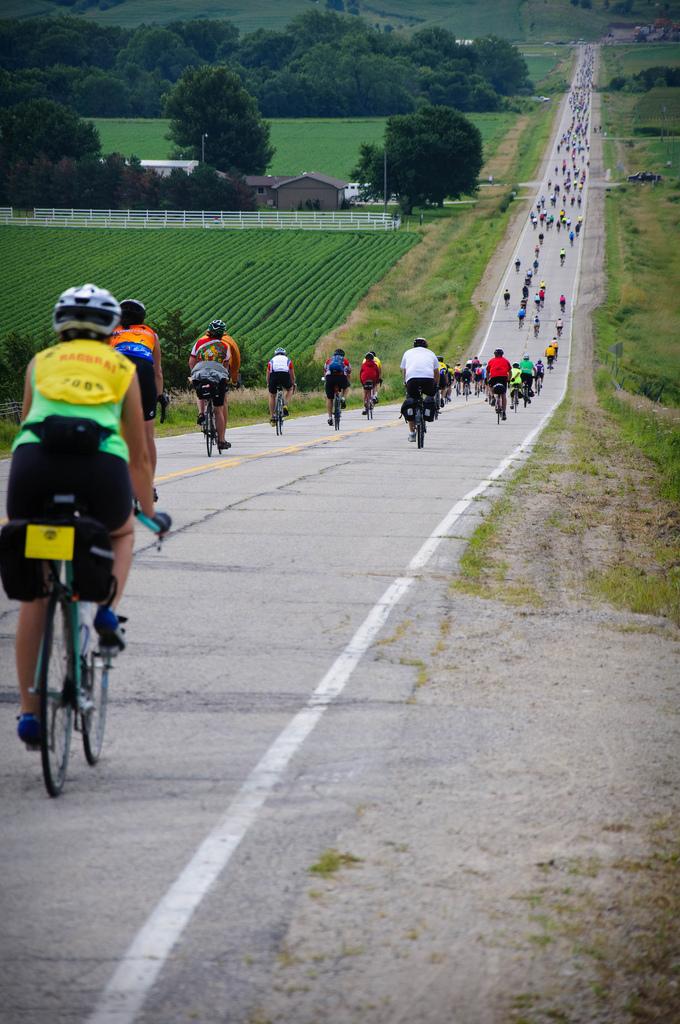 Summary More than 1,700 U.S. recreational road riding events were organized in 2008. More than 1 million Americans participated in recreational road riding events in 2008.