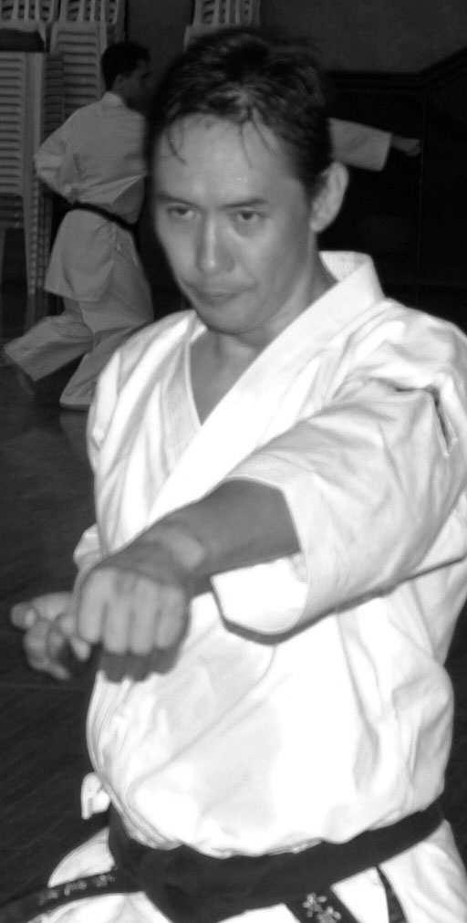 When have you started practising martial arts? Why did you choose karate? Kazutaka Otsuka : I started when I was 6 years old, with karate. But I did not like karate so much!