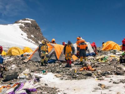 During long years of ascent, Everest witnessed huge garbage and trash spoiling its beauty.