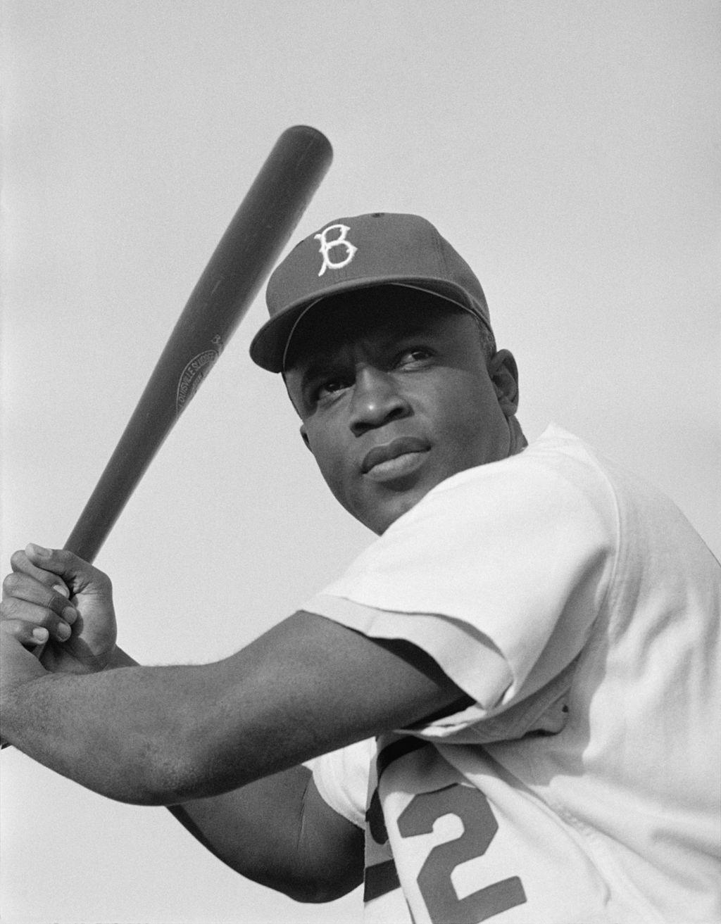 Name: Class: How Jackie Robinson Changed Baseball By Jessica McBirney 2017 Jackie Robinson (1919-1972) was a professional baseball player and the first African American to play in the Major Leagues.
