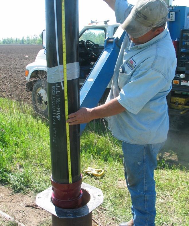 Installing an Air Line Starting Installation The 3-way Tee gauge unit (Fig. 6) can be preassembled ahead of time. It must be air tight; use cement to secure PVC to PVC components.