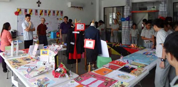 Exhibition in conjunction with Hari Malaysia To celebrate Malaysia Day, the students of Form One presented an exhibition from 7 to 15 September 2015 in the