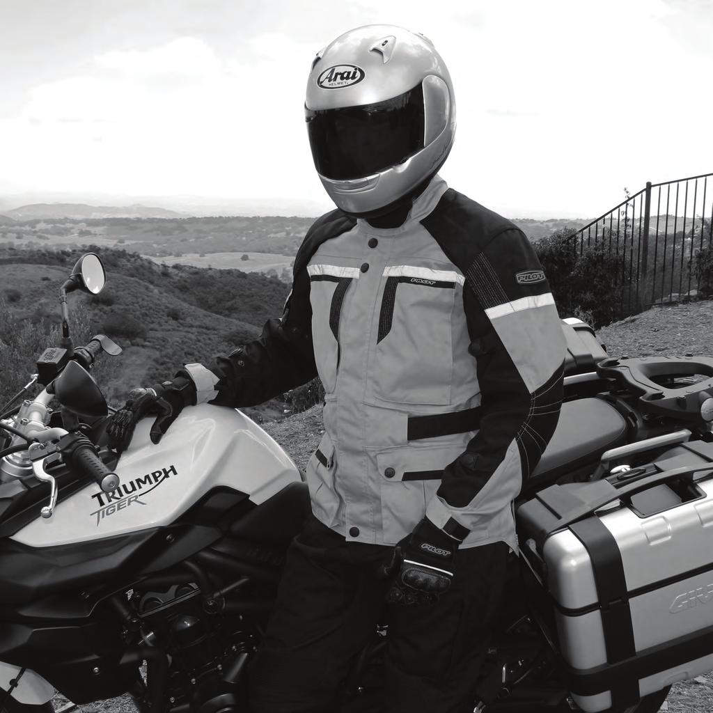 TRANS.URBAN JACKET The Pilot TRANS.URBAN jacket was built to be your everyday workhorse motorcycle jacket.