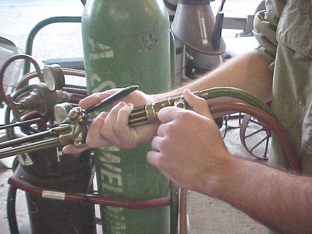 General Safety Tips Oxygen cylinder valves must be opened all the way. Do not open acetylene cylinder valves more than 1/2 turn. Turn pressures into gauges gradually.