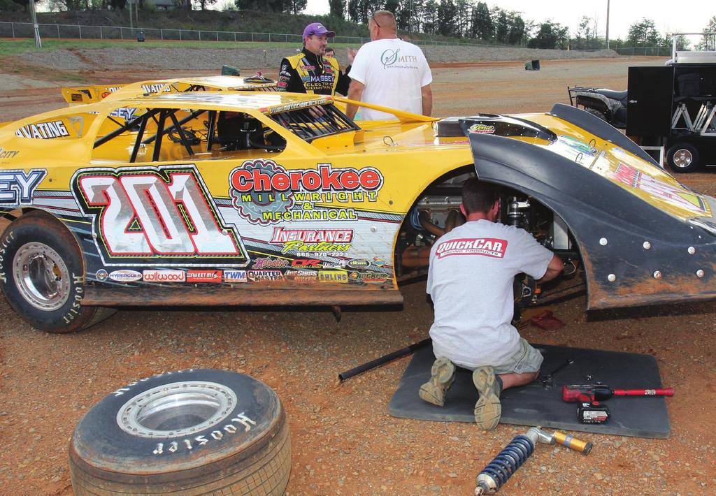 As Blount Motorsports also has an interest in Smoky Mountain Speedway, we contacted Larry Garner and Tommy Kerr at Blount Motorsports to see if we could put it all together.