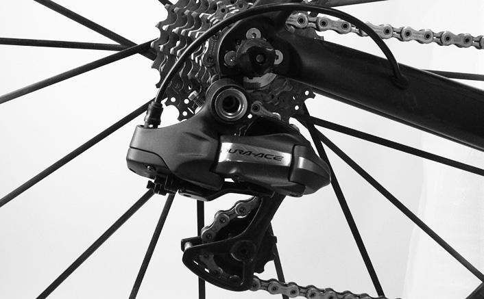 Increase the tenson of the cable by turnng the adjustng bolt at the down tube of the frame. Ths works manly, as descrbed n secton Checkng and readjustng the gears.