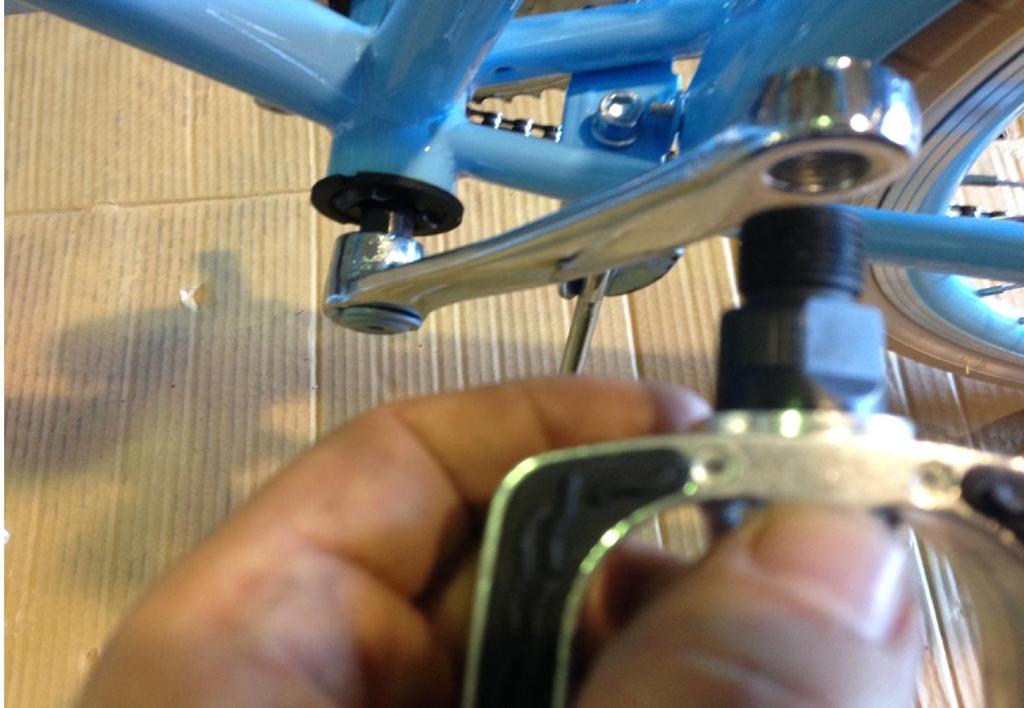 STEP 8. Fit pedals to crank arm, screw in and tighten using 15MM spanner.