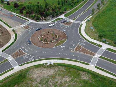 MULTI-LANE ROUNDABOUTS Multi-lane roundabouts are intended to accommodate higher volumes of traffic Design Element Maximum Entry Design Speed Maximum Number of Entering