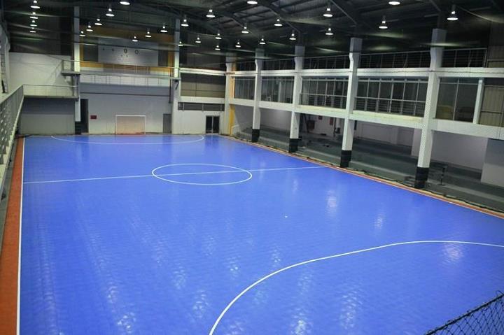 Futsal Court Our Futsal court is made of the latest technology interlocking plastic tiles. Measuring 20 x 40m it is fully compliant with FIFA s size specifications for FIFA sanctioned matches.