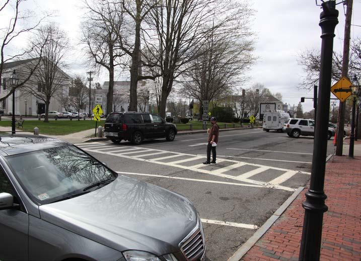 EXISTING CENTRAL SQUARE CONDITIONS Crosswalks Along the Common 6 crosswalks provide connectivity utilizing safe paths through the park Poor pedestrian visibility when attempting to cross towards the