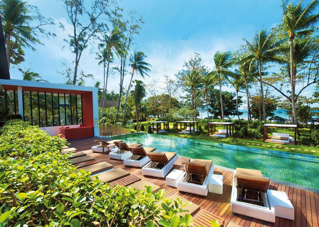 Discover local Thai cuisines and relax in the Zen Pool(1) Enjoy a round of golf or
