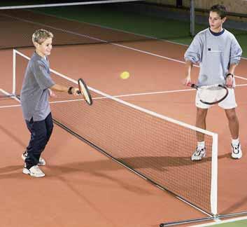 Junior Tennis Nets with Posts Tennis 5.6 for a set of posts measuring 0.70 6 m: No. 940 No. 934 No. 830 Set of freestanding posts.