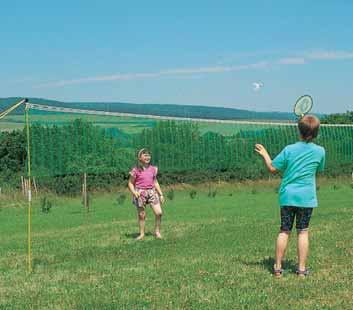 B & Fun 9.8 No. 6200-01 No. 8200 Badminton-Nets Set for Leisure, with integral fibreglass/polyester posts Lawn children tennis nets with integral fibreglass/polyester posts No.