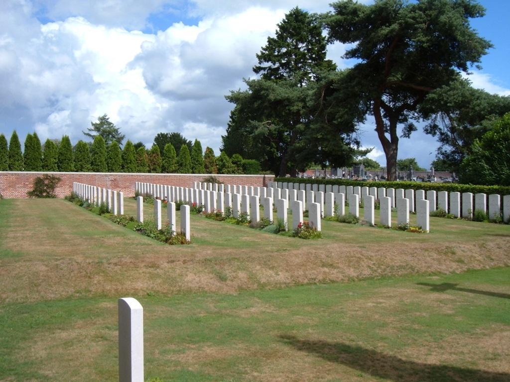 Departement du Nord Nord-Pas-de-Calais, France. Plot: I. D. 1. There are now over 100, 1914-18 casualties commemorated in this site.