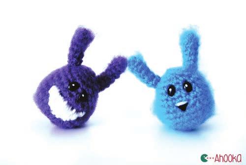 Mad Fluffy bunnies Skill level Beginner : You need to know how to single crochet, make a magic ring, how to increase, decrease, sew an open piece to a closed one.
