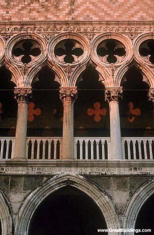 Doges Palace (Venice): Begun