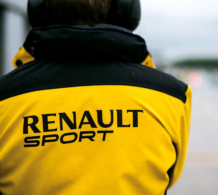 Changing of the guard WORDS: Ross Ringham PHOTOGRAPHY: Shivraj Gohil, Dan Bathie Renault s F1 and Formula E programmes are now run under the same roof.