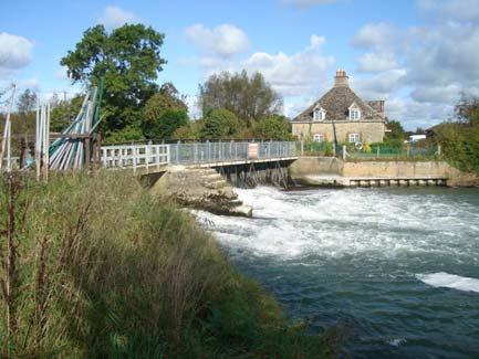 Rushey Weir Richard Harding BEng (Hons) CEng Project Executive Thames Weirs projects 1 Rushey Weir: Background to the Thames weirs The Environment Agency owns, operates and maintains 195 weir sets