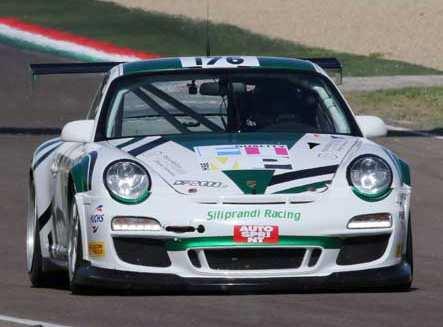 At the wheel of the Porsche 997, the Siliprandi Racing team s driver won the GT Cup for his debut season in the Italian Series.
