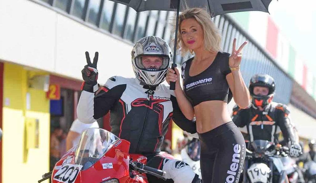 Around 1,000 riders got involved over four days of free practices with the WSBK Italian television commentator Max Temporali and Lorenzo Lanzi, Troy Bayliss former teammate.