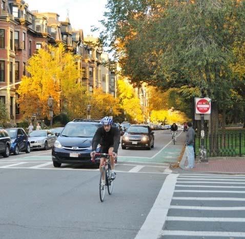 BICYCLE LANES ON ONE-WAY STREETS Generally, right side bike lanes preferred Left side bike lanes can be beneficial on one-way streets: