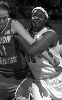 .. youngest daughter of Gwendolyn Perry... has two older sisters, Jasmine (23) and Tenia (29)... Jade s mother, Gwendolyn, was a four-year letterwinner in basketball at Kentucky State.