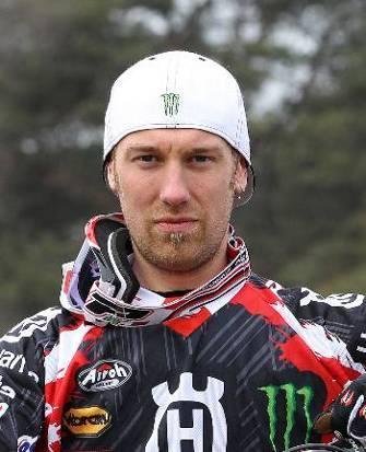 Name: Surname: Nationality: Height: Weight: Matti Seistola Finnish 183 cm 75 kg Date of birth: 04/03/1983 Place of birth: Hobbies: Jarbenpaa Snowboarding, bicycling, music Best Results: 2004 1 st
