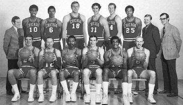 1970-1971 CHICAGO BULLS Left to right: (front row): Matt Guokas, Jim King, Jim Collins, Jerry Sloan, John Baum, Bob We