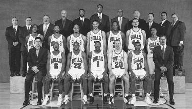 2001-2002 CHICAGO BULLS Left to right: (front row): Assistant Athletic Trainer Eric Waters, Travis Best, Trenton Hassell, Jamal Crawford, Fred Hoiberg, A.J. Guyton, Head Athletic Trainer Fred Tedeschi.
