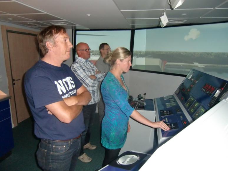 Therefore, combined tugmaster-pilot provided best coordination in the execution of access manoeuvres for the new ships.
