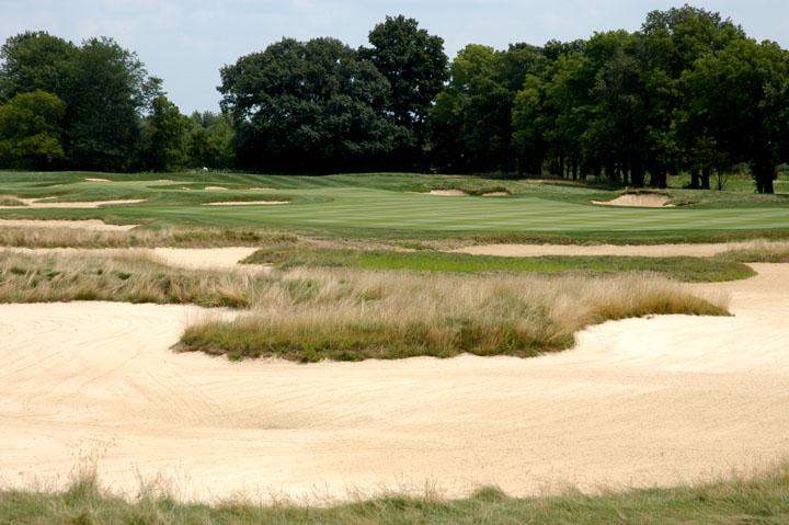 PROJECT IMPACTS Cost of renovating a 4 000 square feet bunker Additional costs of installing Capillary Concrete Type of cost USD Type of cost USD 200 man hours to clear the bunker from old sand and