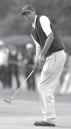 H U S K Y G O L F H I S T O R I C A L Mackenzie Shoots 60 Washington junior became just the third collegiate golfer to shoot 60 during a tournament when he carded a 12-under round on March 23, 2003