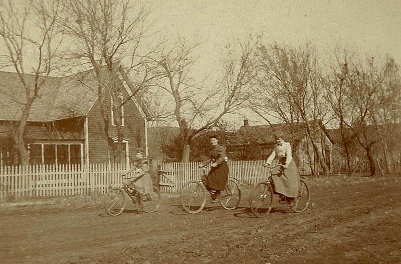 By 1899, in one year 1,000,000 (one million) bicycles were produced or made.
