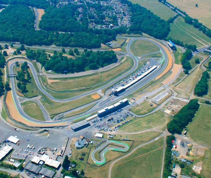 T T BRANDS HATCH AMERICAN SPEEDFEST Gravel Area 1-16 17-26 27-32 33-43 74-78 60-73 Airfield Airfield Catering 19 20 22 21 29 31 27 28 30 26 4m 4m 23 24 25 32 35 34 33 36 37 Mini Monster Truck Parking