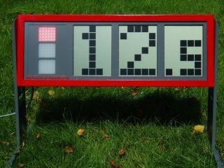 One battery is sufficient if the maximum distance to the Displays is less than 50 metres. A set of TIMER Displays.