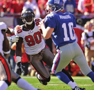 2007 NFC WILD CARD GAME TAMPA Playing host to the New York Giants in an NFC Wild Card matchup, the Buccaneers 2007 season came to an end as the Giants advanced with a 24-14 victory.