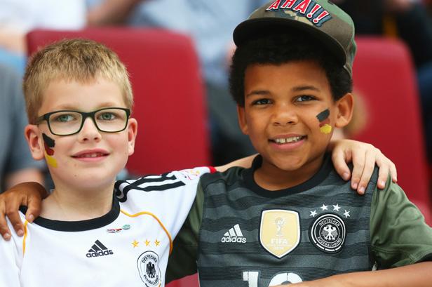 UNITED BY FOOTBALL. IN THE HEART OF EUROPE. 5 in germany: GROWING, SHARING AND CELEBRATING THE GAME A UEFA EURO 2024 in Germany will be a fantastic football tournament.