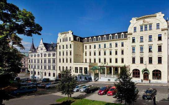 Grand Hotel Clarion**** This majestic historical hotel is located in the