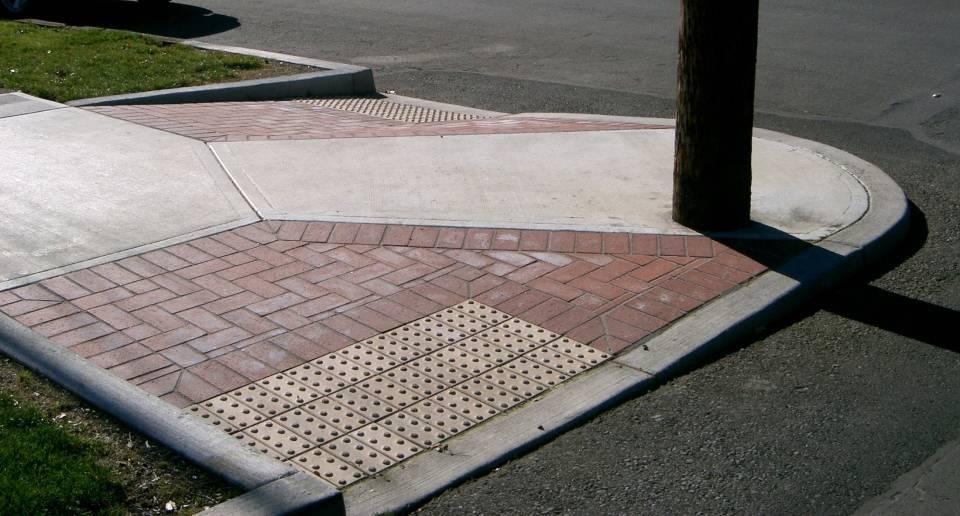 Perpendicular Curb Ramp This is the