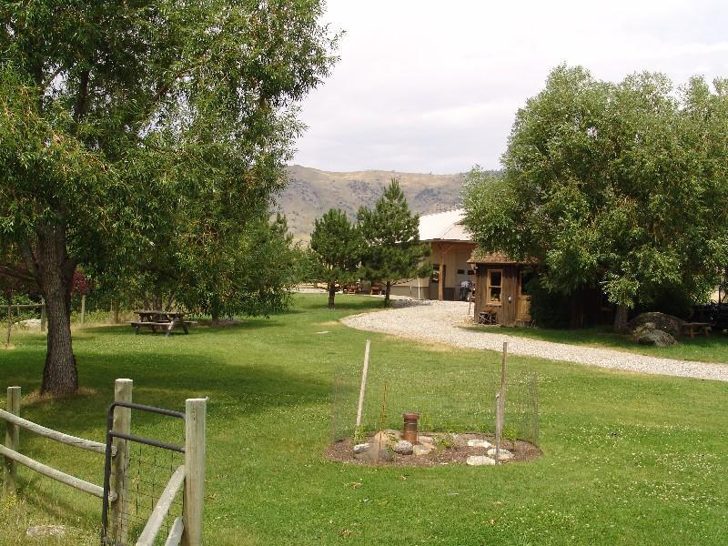 Boulder River Stage Stop AGENTS NOTE: This ranch is private & secluded and has approximately 87 acres and 1300 +/- ft.