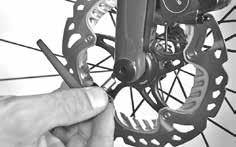 After that the lever can be brought n any possble poston by axally pullng t away and turnng t. Check the proper functonng of the gears.