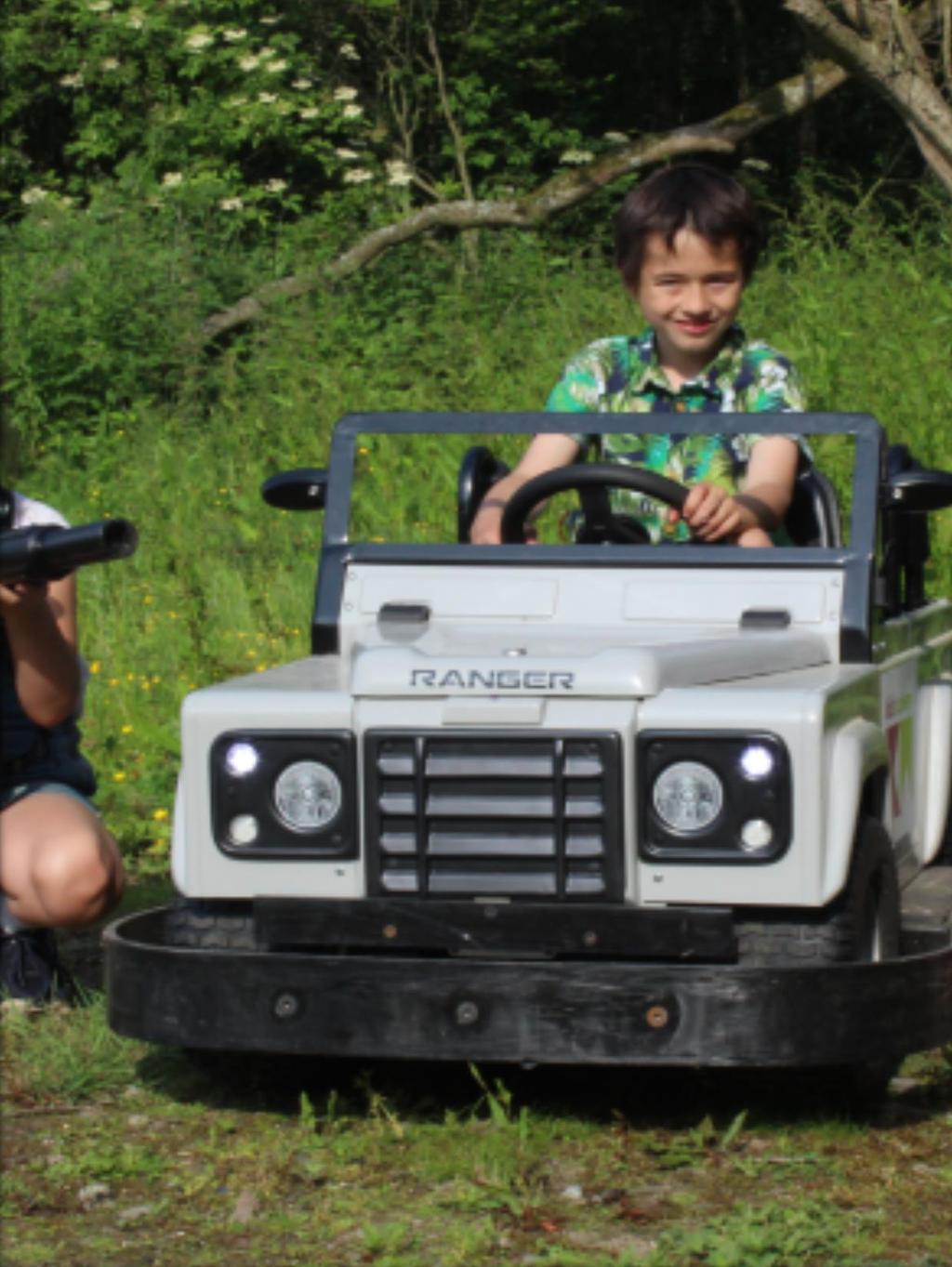 MINI RANGER SAFARI PARTY Games to include: Guided convoys in our natural environment Relay races Drag races Cops and robbers Treasure hunts Guided safari tours 1 hour driving and games on the
