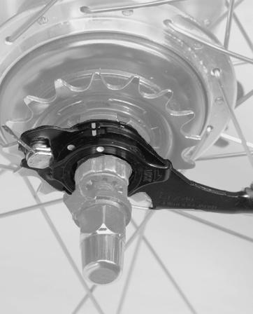 4. Turn the low gear adjusting screw clockwise until it meets resistance. If you have turned it too far, the derailleur will move toward the outside of the bicycle. 5.