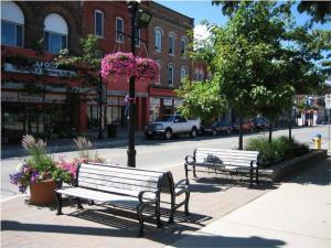 Streets in Grey and Bruce County Source: Complete Streets For Canada In many rural areas, single-industry community economies are weakening, young