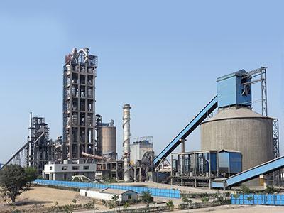 Fly Ash Utilisation in Cement Manufacturing 2012-13 2013-14 2014-15 2015-16 2016-17 2017-18, Till January 18 8,81449 3.57 % 9,16555 3.74 % 7,97996 3.23 % 11,59555 4.15 % 14,96944 4.60 % 10,16654 3.