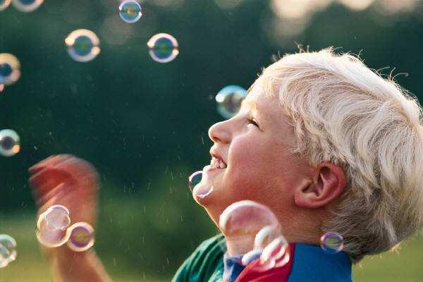 Activity: Bubble Chaser Make some bubble solution several hours ahead of time out of dish soap and some water. Let your child blow bubbles and have fun chasing, popping or stomping them!