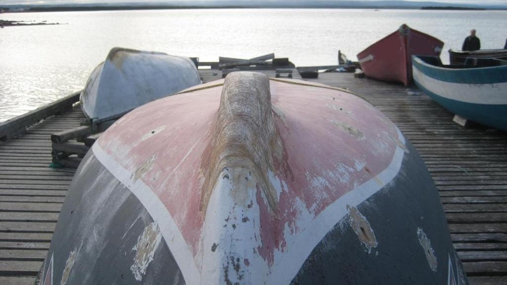 Small Boat Surface Roughness Steel should be painted against Fouling and