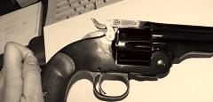 YOU WILL DAMAGE YOUR REVOLVER ATTEMPTING TO OPEN OR CLOSE THE BARREL FROM THIS POSITION.